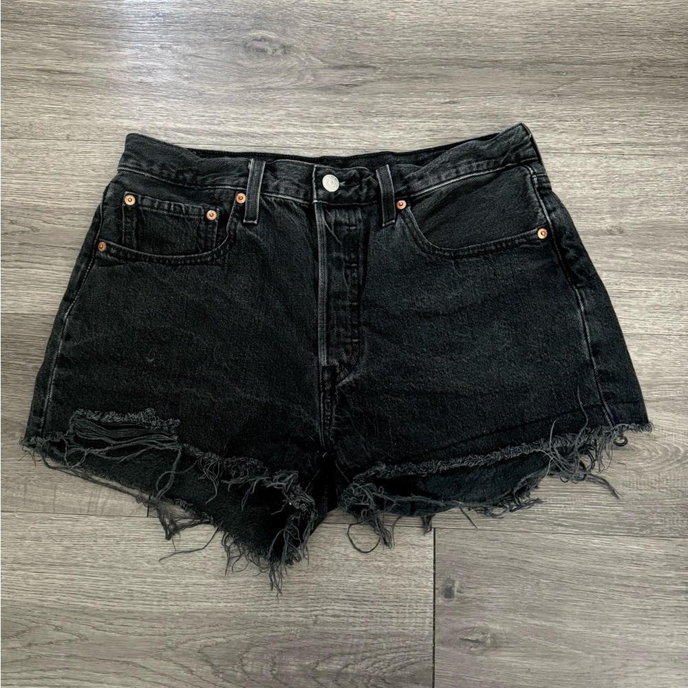 black levi’s high rise denim shorts